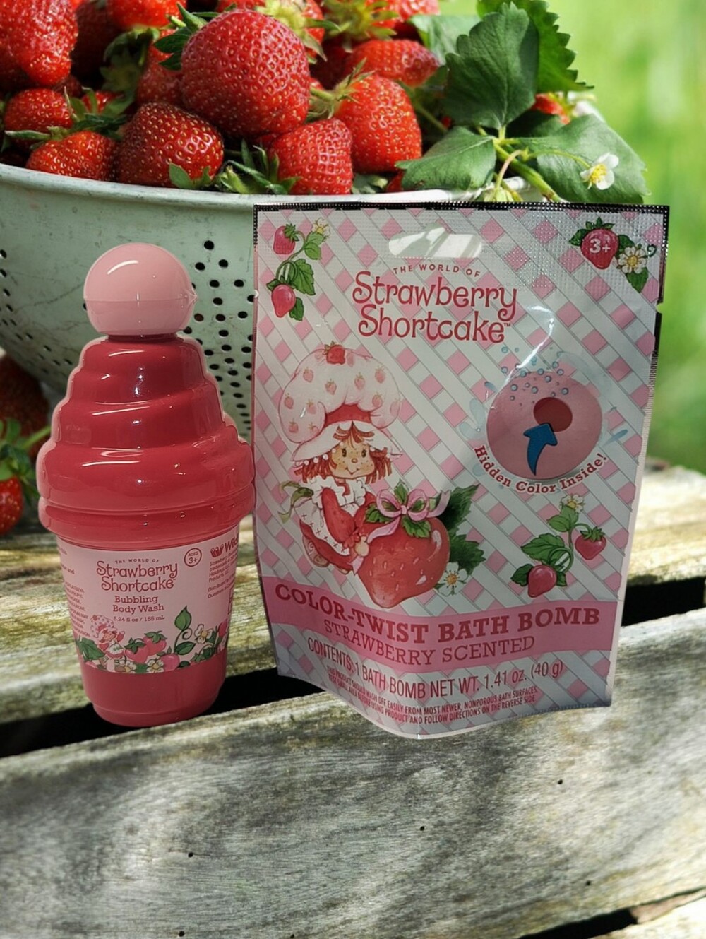 Strawberry Shortcake Strawberry Scented Bath Bundle